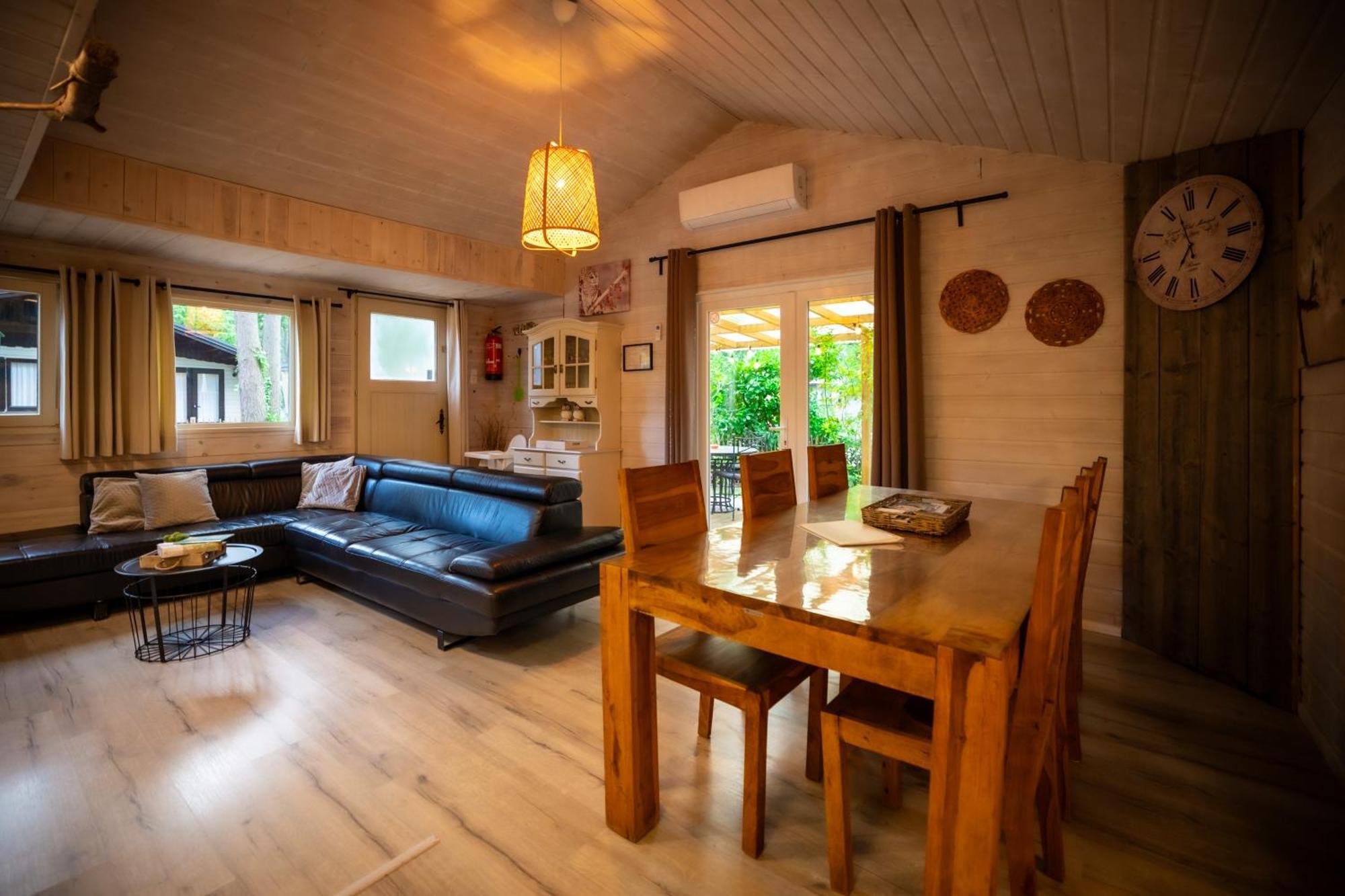Chalet De Bosuil Zutendaal Luaran gambar
